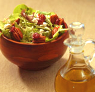 salad with nuts