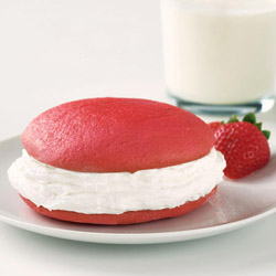 Strawberry Whoopie Pie