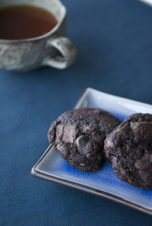 Peanut Butter Chocolate Chip Cookie