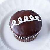 Homemade Hostess Cupcakes