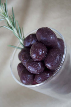 Black Grapes In Pinot Noir Syrup