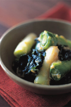 Wakame Seaweed and Leeks