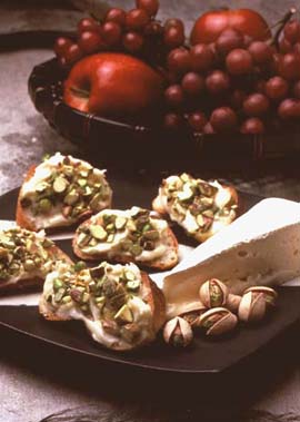 Brie With Pistachios