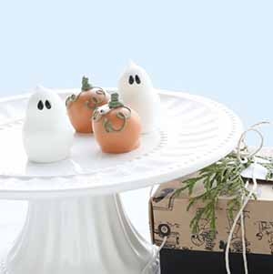 Ghosts & Pumpkins